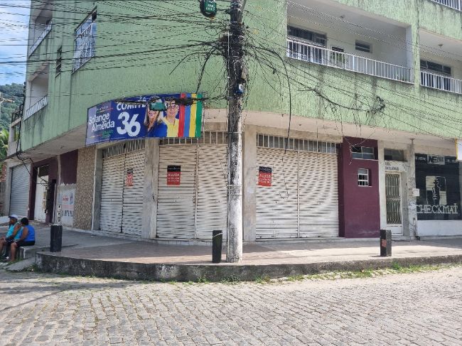 Loja - Aluguel: Centro, Rio Bonito - RJ