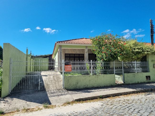 Casa - Aluguel: Centro, Rio Bonito - RJ