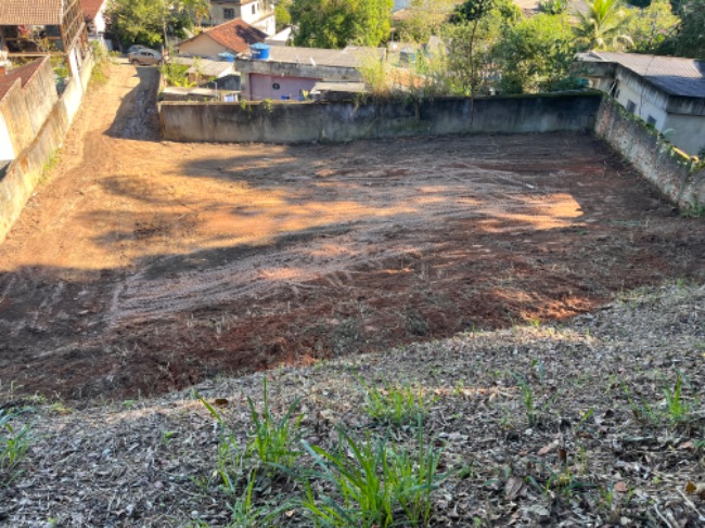 Terreno - Venda: Centro, Rio Bonito - RJ
