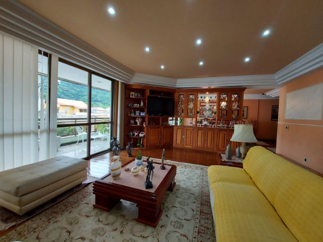 Apartamento - Venda: Centro, Rio Bonito - RJ