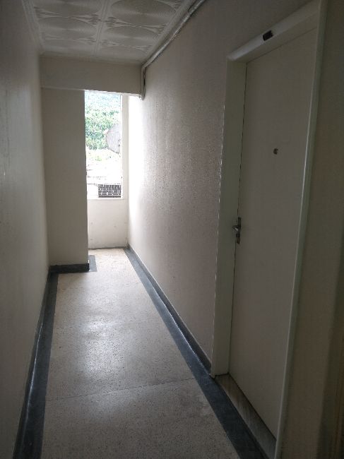 Sala Comercial - Venda - Aluguel: Centro, Rio Bonito - RJ