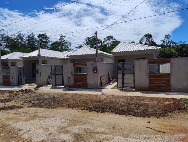 Casa - Venda: Praça Cruzeiro, Rio Bonito - RJ