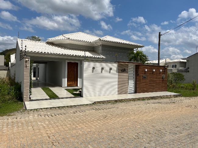 Casa - Venda - Aluguel: Bela Vista , Rio Bonito - RJ