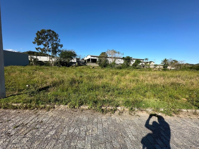 Lote - Venda: Viçosa , Rio Bonito - RJ