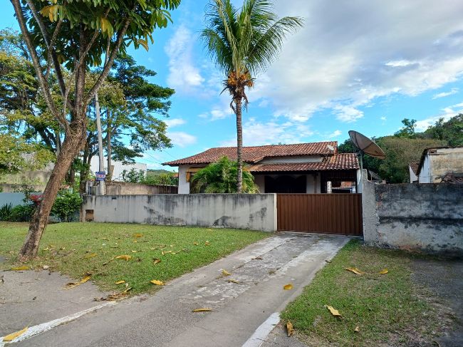 Casa - Venda: Praça Cruzeiro, Rio Bonito - RJ