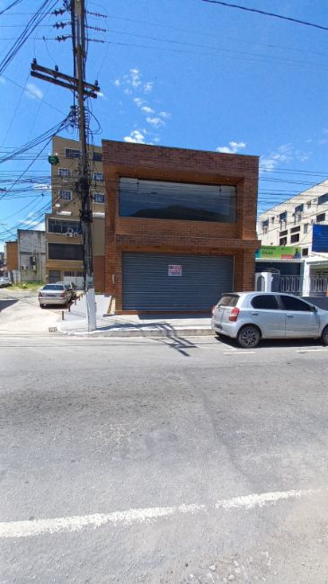 Loja - Aluguel: Centro, Rio Bonito - RJ