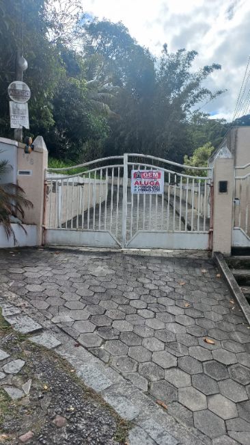 Condomínio Fechado - Aluguel: Caixa D´Agua , Rio Bonito - RJ